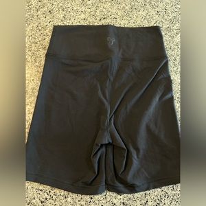 Aritzia TNA Atmosphere Super High Rise 7” Bike Short - Size Large